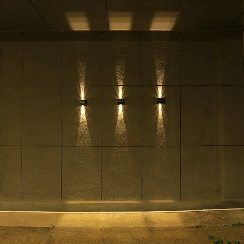 Stijlvolle Up/Down Zonnelamp