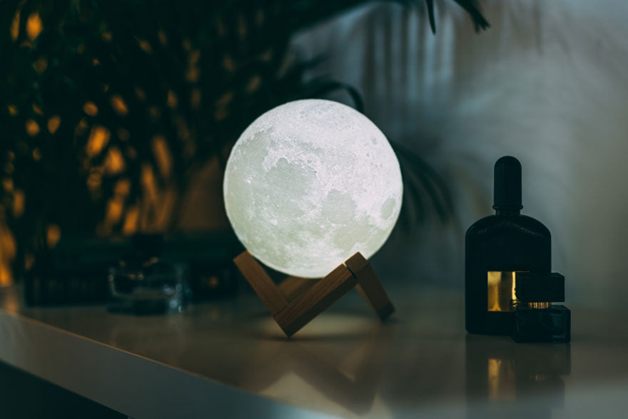 LUNARA - De Magie van de Maan in Huis